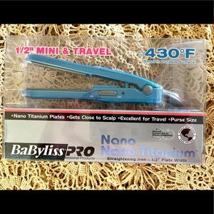 BaByliss Pro Nano Titanium Flat Iron - BNIB
